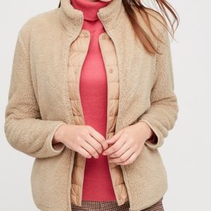 Uniqlo small fluffy yarn fleece
